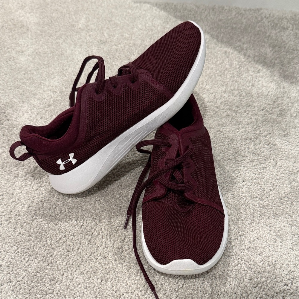 Under Armour Women's Maroon Sneakers